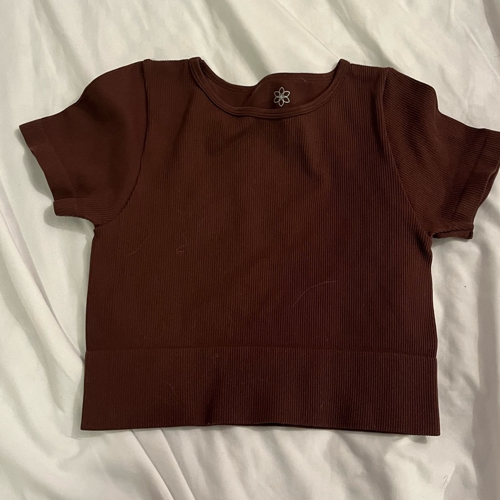 Brown aura tee